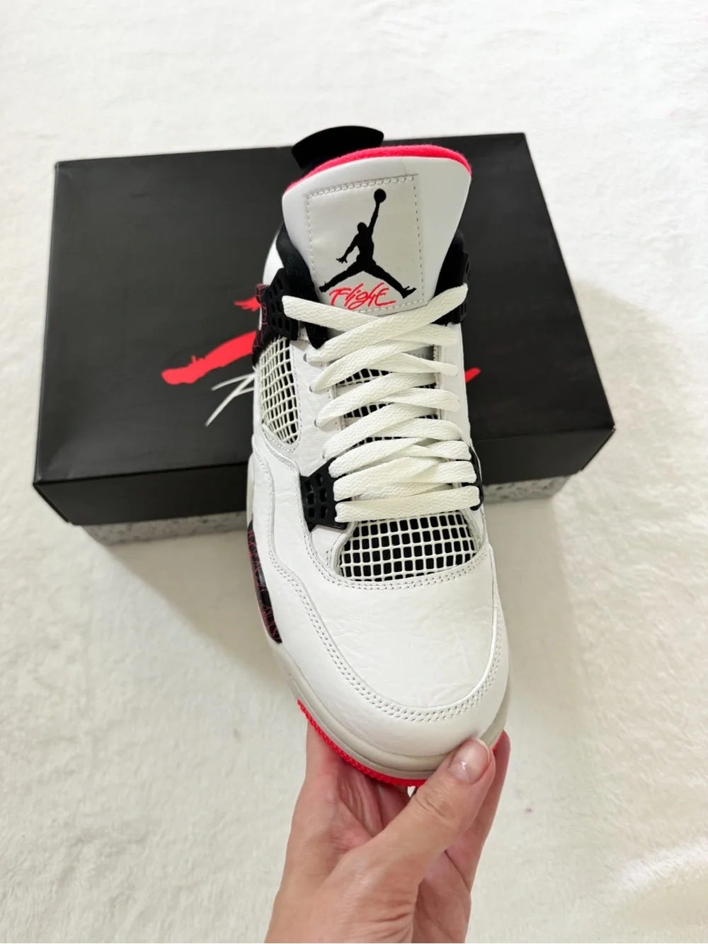 Jordan 4 Retro Pale Citron Bright Crimson White Black 2019 release size 8.5